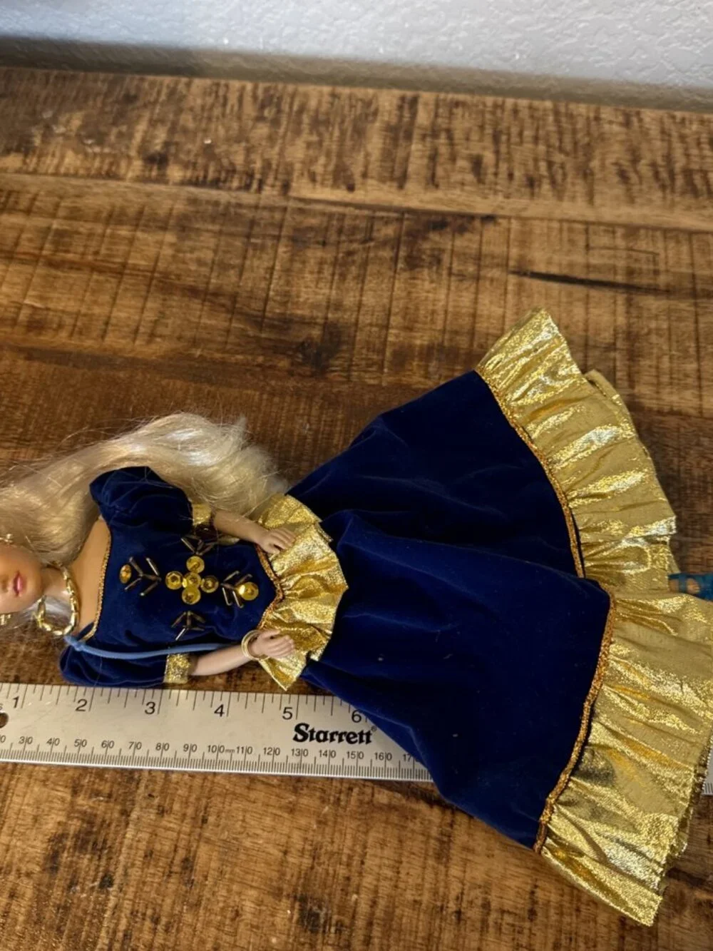 Holiday Kelsey Special Edition Doll 1996 Blonde Blue Gown Kid Kore Fashion Doll
